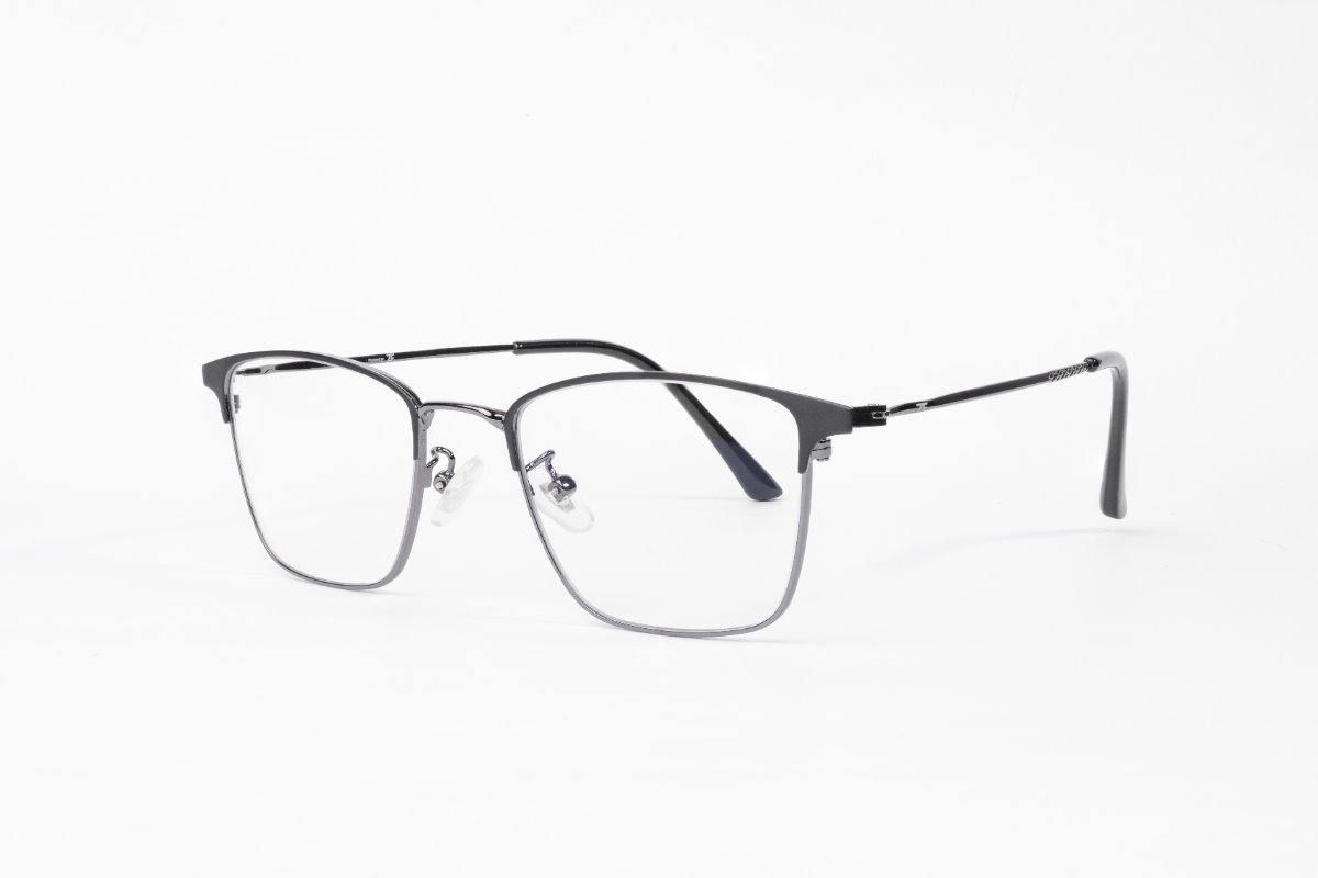 Óculos Titanium pequeno